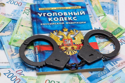 В Ярославской области экс-начальницу отдела налоговой службы подозревают в получении взяток