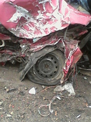 В Даниловском районе легковой автомобиль врезался в грузовик: погиб мужчина 