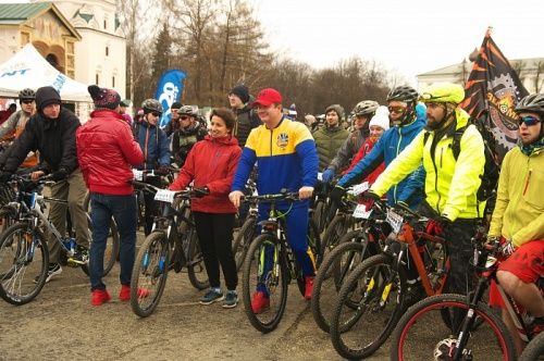 Владимир Слепцов предложил подчиненным 18 мая приехать на работу на велосипеде