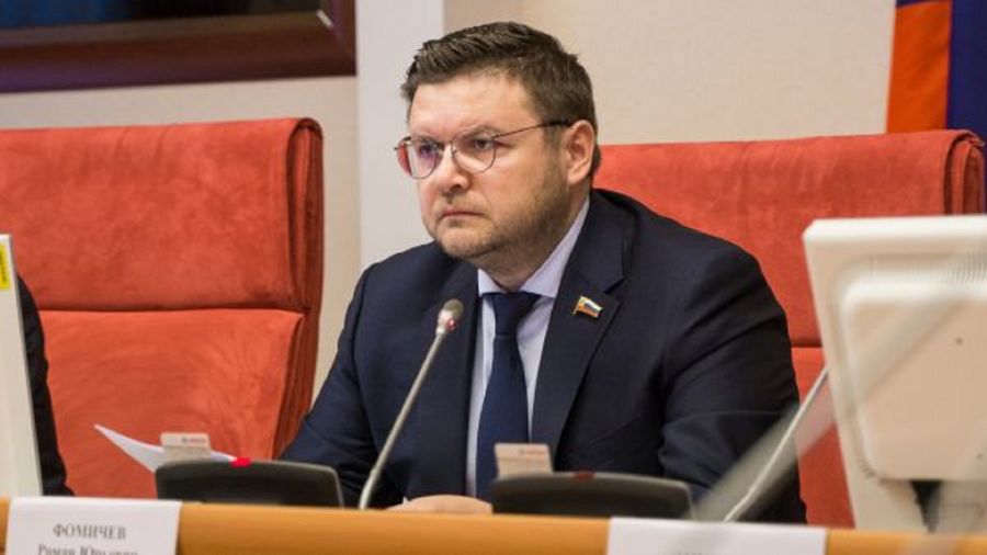 Депутату Роману Фомичеву продлили домашний арест