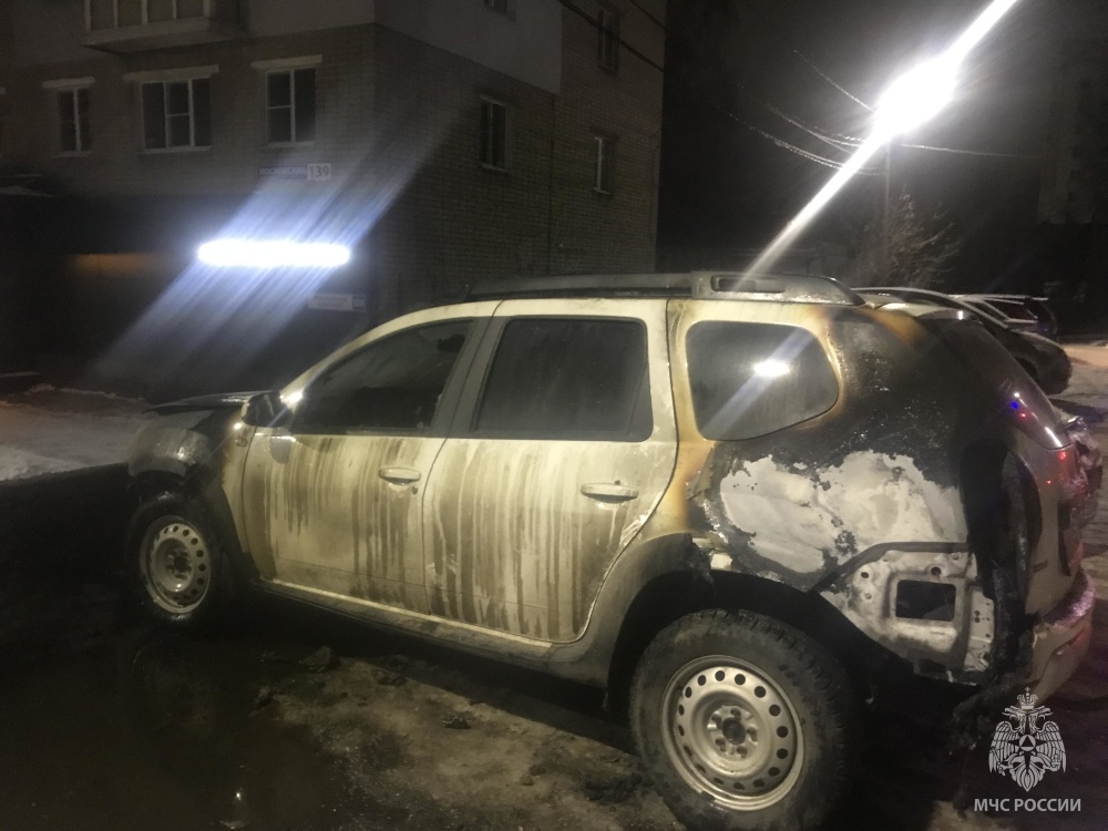 В Ярославле сгорела машина известного юриста