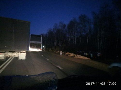 Задержан водитель грузовика, столкнувшегося с туристическим автобусом в Ростовском районе