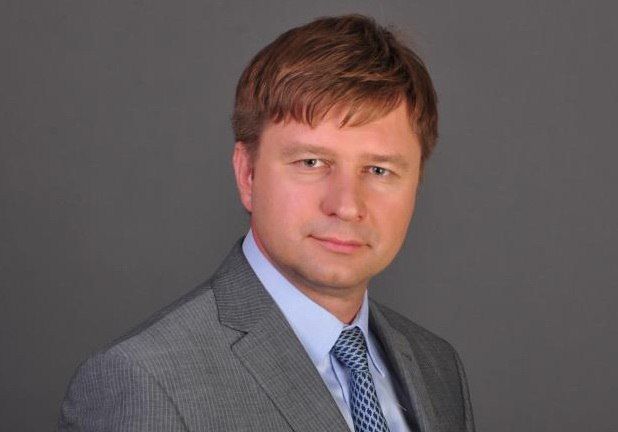 Олег Ненилин официально назначен и.о. директора Фонда содействия капремонту