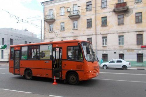 В Ярославле мотоциклист врезался в автобус 