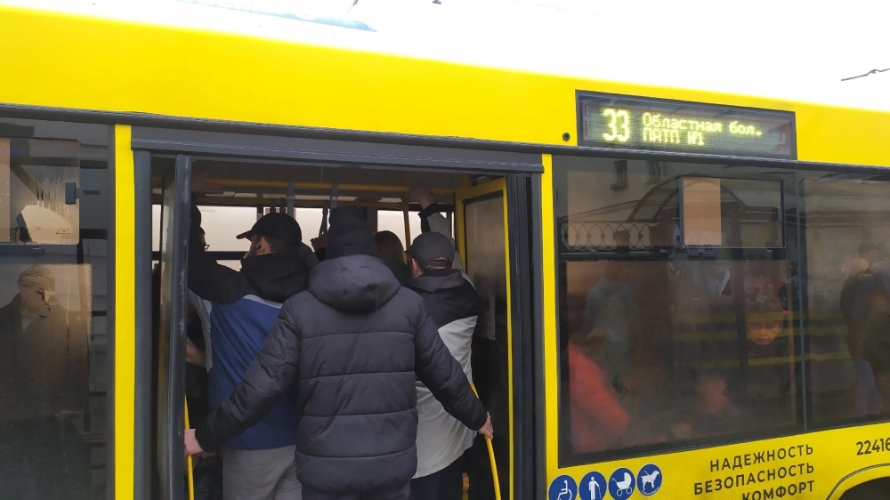 В Ярославле могут увеличить число автобусов в утренний час пик
