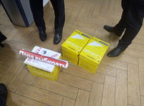 В ярославском штабе навального сотрудники Центра «Э» провели обыск