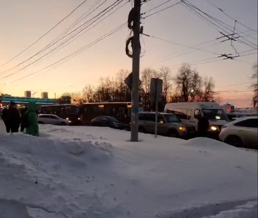 На Московском проспекте в Ярославле из-за ДТП образовалась пробка