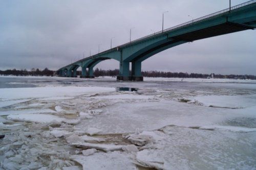 Мэрия Ярославля и спасатели МКУ «Центр гражданской защиты» предупреждают об опасности выхода на лед