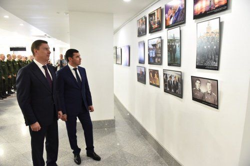 Глава региона принял участие в открытии выставки «Традиции кремлевского караула»