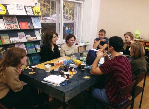 English Club в Вольной библиотеке: носители языка помогут ярославцам практиковать английский