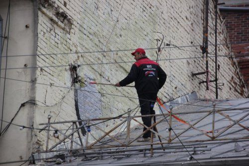 В Кировском районе Ярославля закрасили незаконное граффити