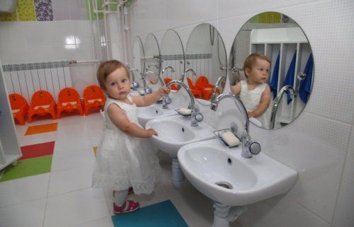 Детский сад в Ярославле два года не переводил девочку из яслей в младшую группу