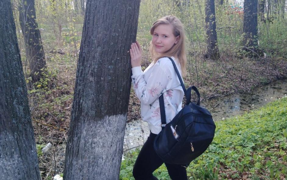 Ценой собственной жизни спасла подругу: в Ярославле посмертно наградили девочку-героя