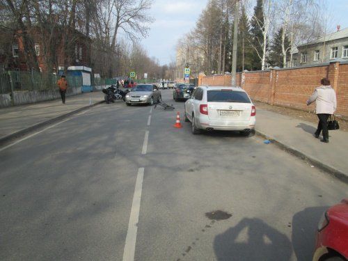 В Ярославле велосипедист угодил под колеса мотоцикла 