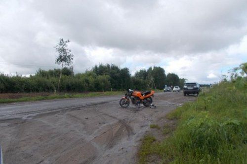 На трассе Ярославль-Иваново 16-летний мотоциклист столкнулся с двумя автомобилями 