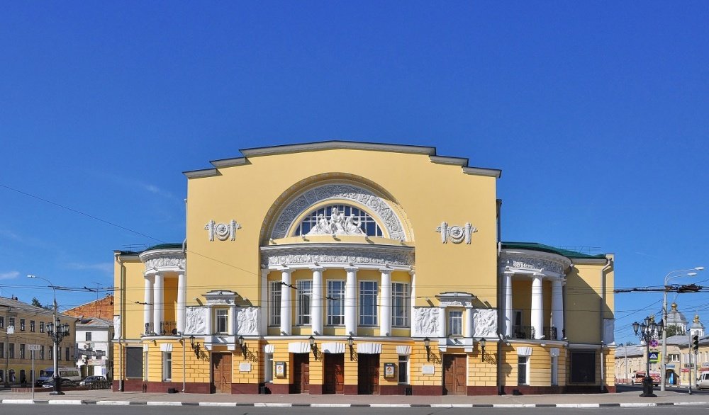 Волковский театр переносит открытие сезона и уходит на карантин