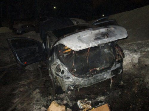 Видео поджога автомобиля «Фольксваген» в Ярославле