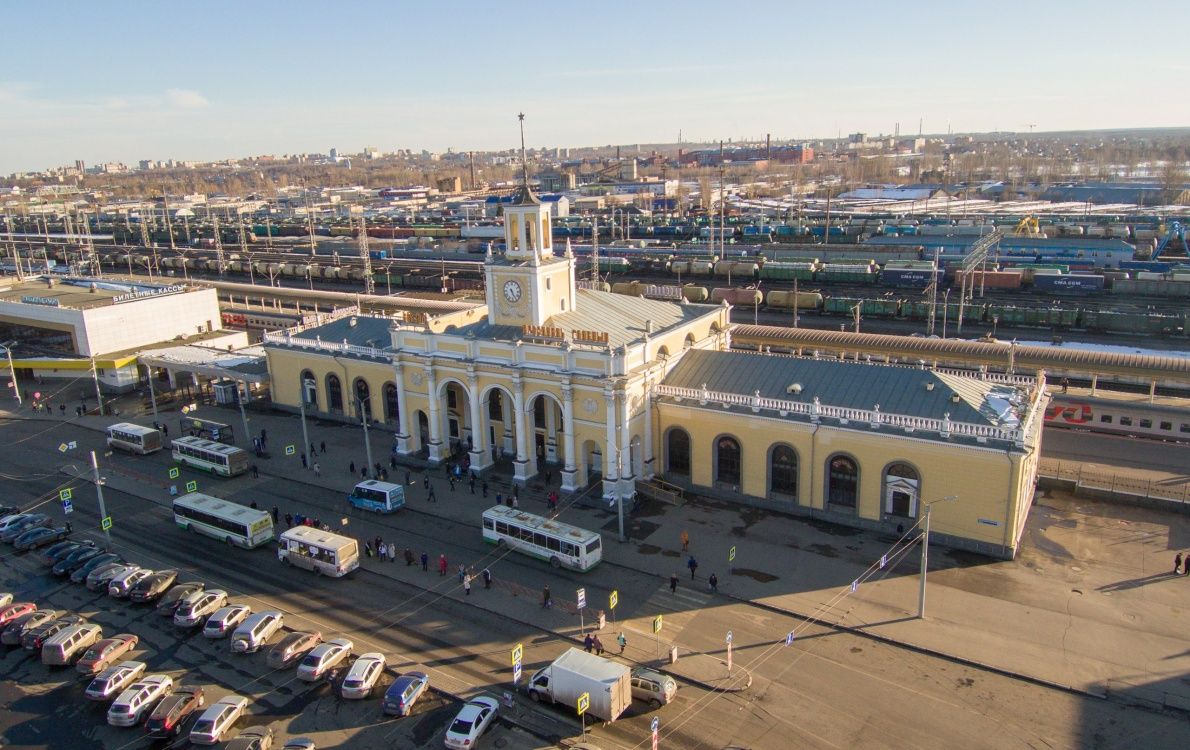 Как доехать до жд вокзала ярославль. Ярославль главный вокзал. Железнодорожный вокзал Ярославль-главный Ярославль. ЖД вокзал Ярославль главный. Здание вокзала Ярославль главный.