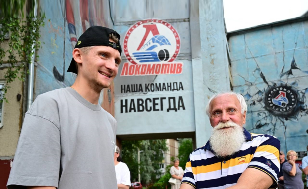 Кубок Гагарина побывал в брагинских дворах