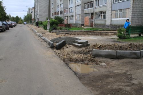 В Рыбинске ремонт дворов отстает от графика 