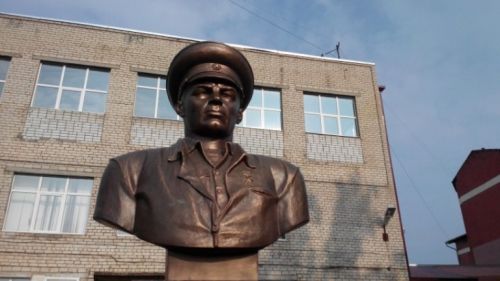 В Рыбинске открыли памятник генералу Маргелову