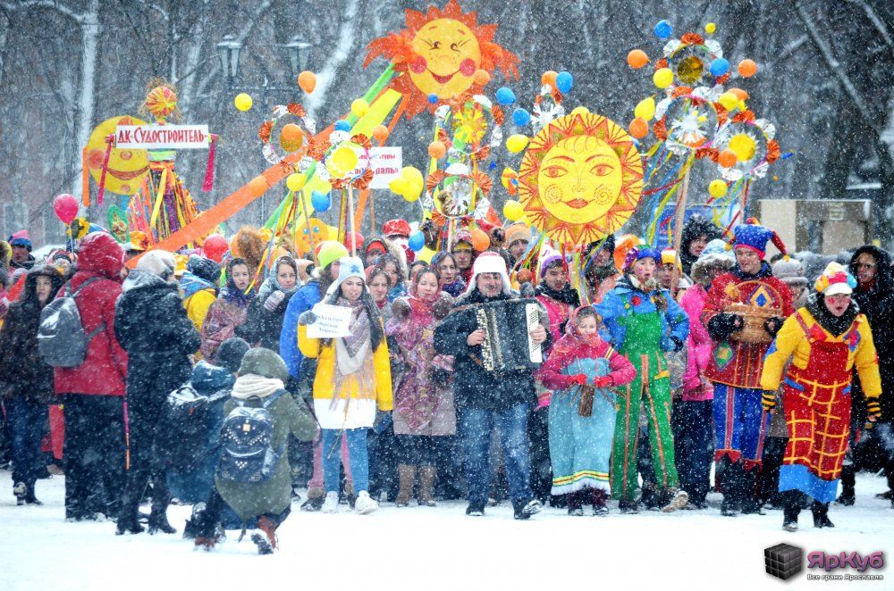 Снегопад не помешал Масленичному шествию в Ярославле 