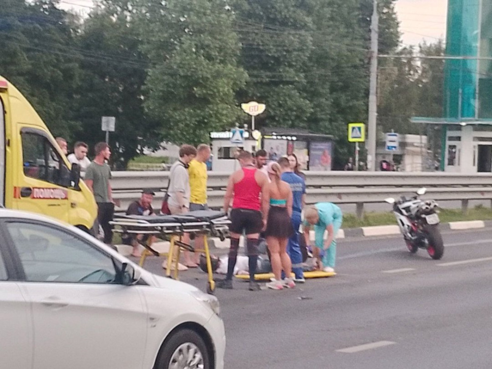 В Ярославле произошло ДТП с байкером