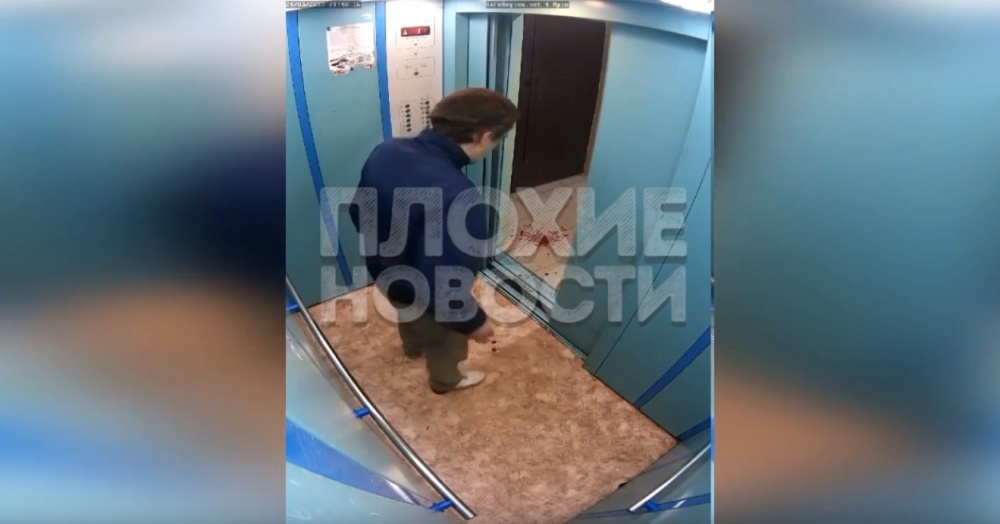 В Ярославле доставщик еды избил мужчину в подъезде