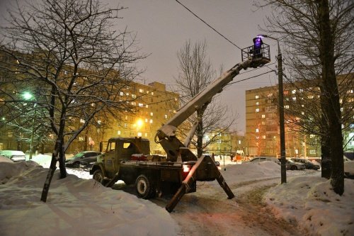 В Ярославле начали энергоаудит и замену лампочек в уличных фонарях