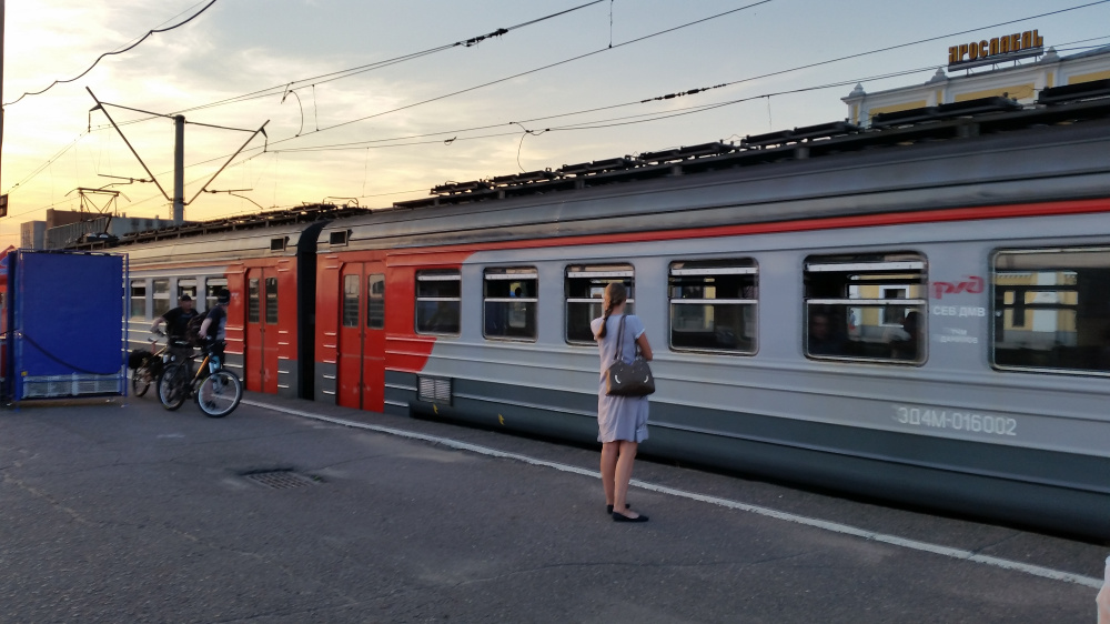 В Ярославской области из-за путевых работ изменится расписание пригородных поездов и электричек