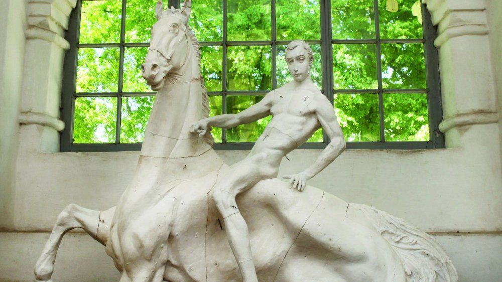 Ярославцам показали скульптуру «Хвалынского всадника»