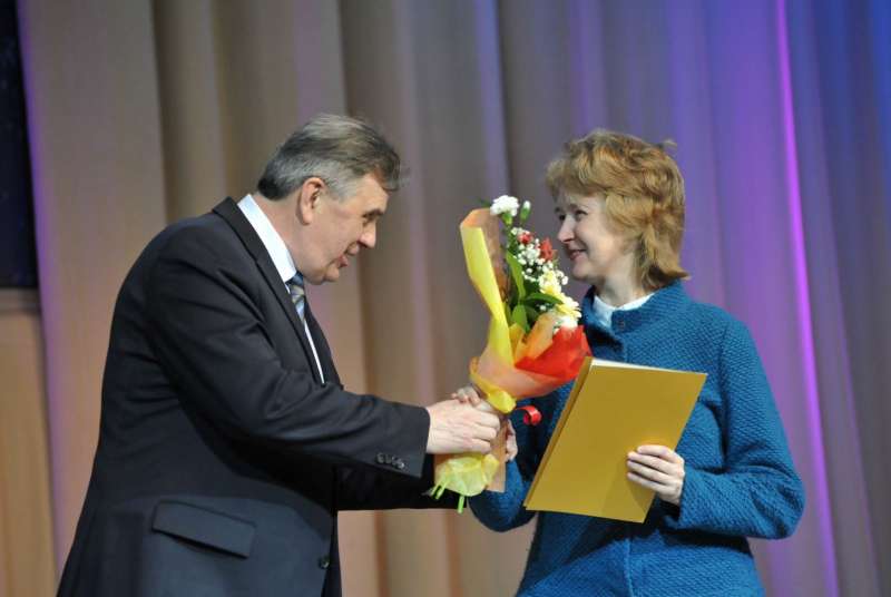 В Ярославле наградили и поздравили лучших работников культуры 