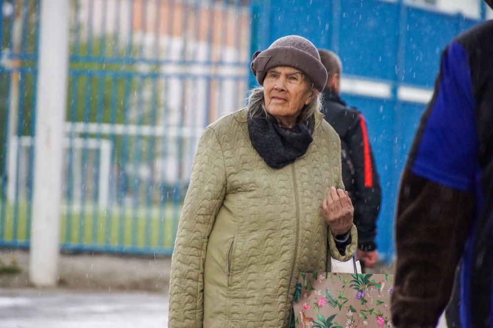 Не последний для спорта человек: в Ярославле нашли пожилую футбольную болельщицу, которая не оставила равнодушным никого