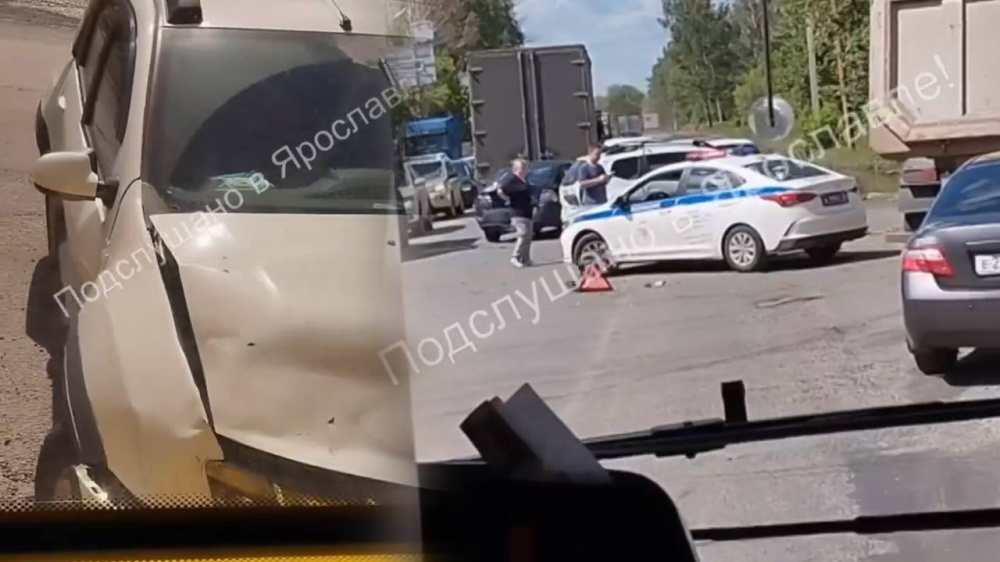 Массовая авария на окружной дороге в Ярославле спровоцировала пробки