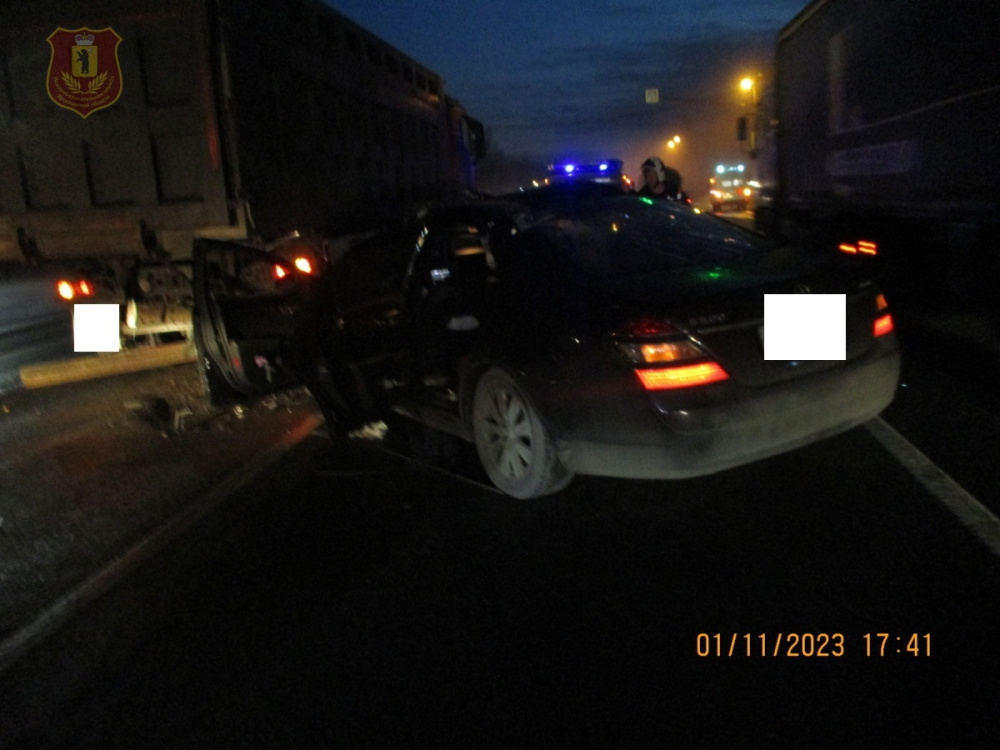 В Ярославской области в тройном ДТП пострадали водитель и 18-летняя пассажирка иномарки