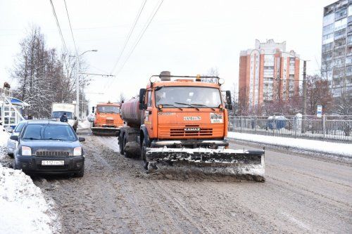 Владимир Слепцов поручил дорожникам комплексно зачистить Ярославль