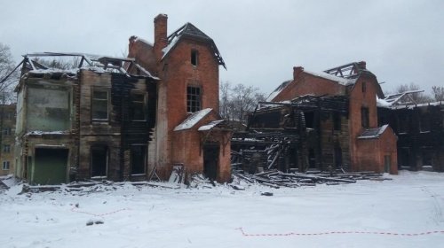 Помощник Валентины Терешковой об участии депутата в судьбе бывшей школы на Маланова: «У нее нет сил и времени, чтобы спасать горелые руины»