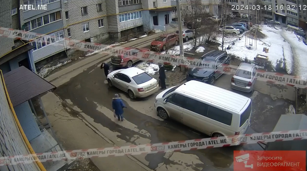В Ярославской области неизвестный напал на мужчин, внезапно ударив одного из них по голове бутылкой