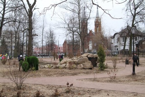 В Рыбинске сдали Карякинский парк, хотя его реконструкция не завершена
