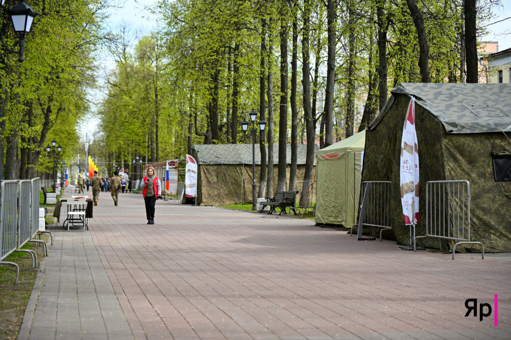 Проникнуться атмосферой весны 45-го: в центре Ярославля ко Дню Победы заработала интерактивная выставка