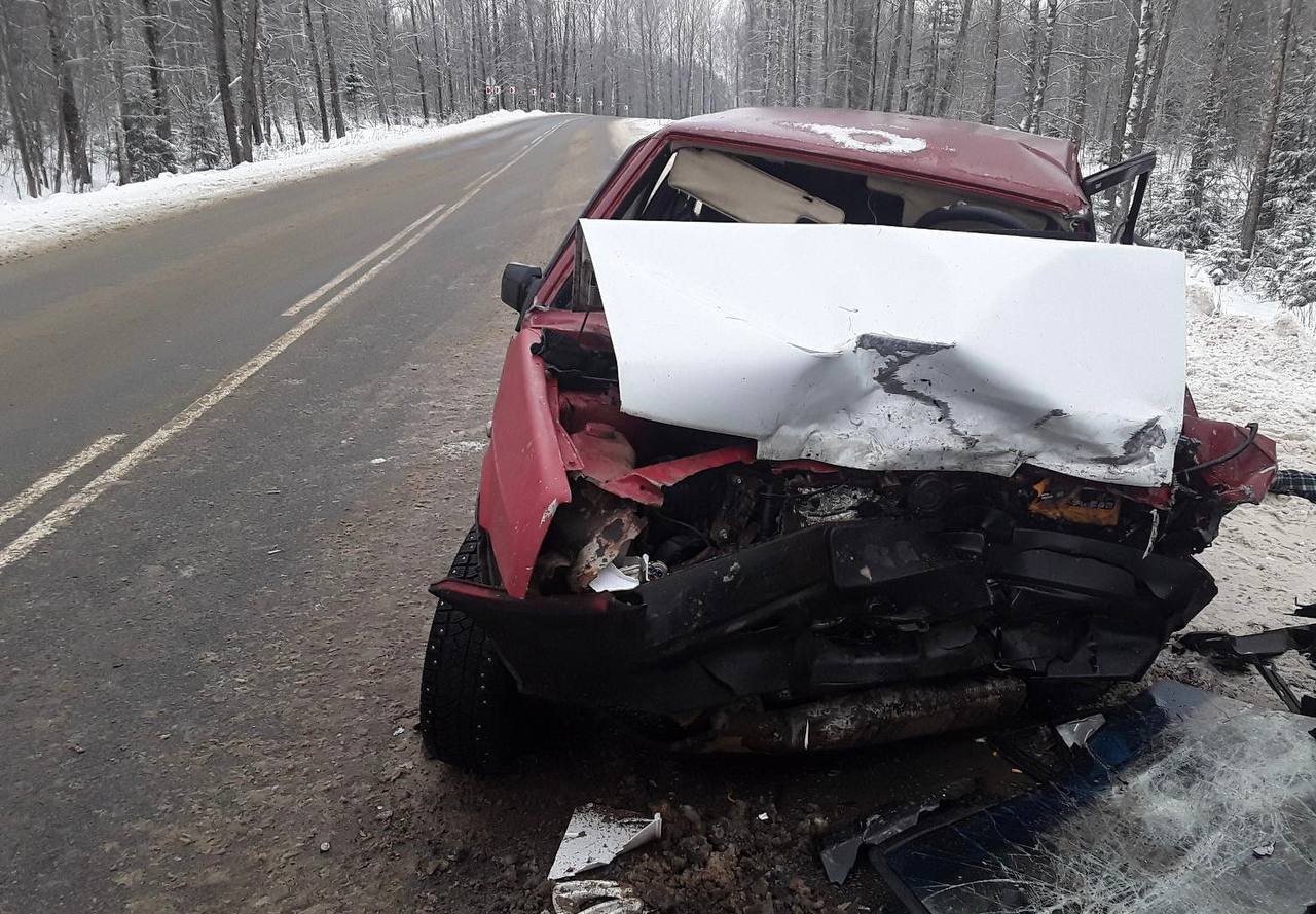 В Ярославской области в ДТП погиб водитель «девятки» | 04.12.23 | Яркуб