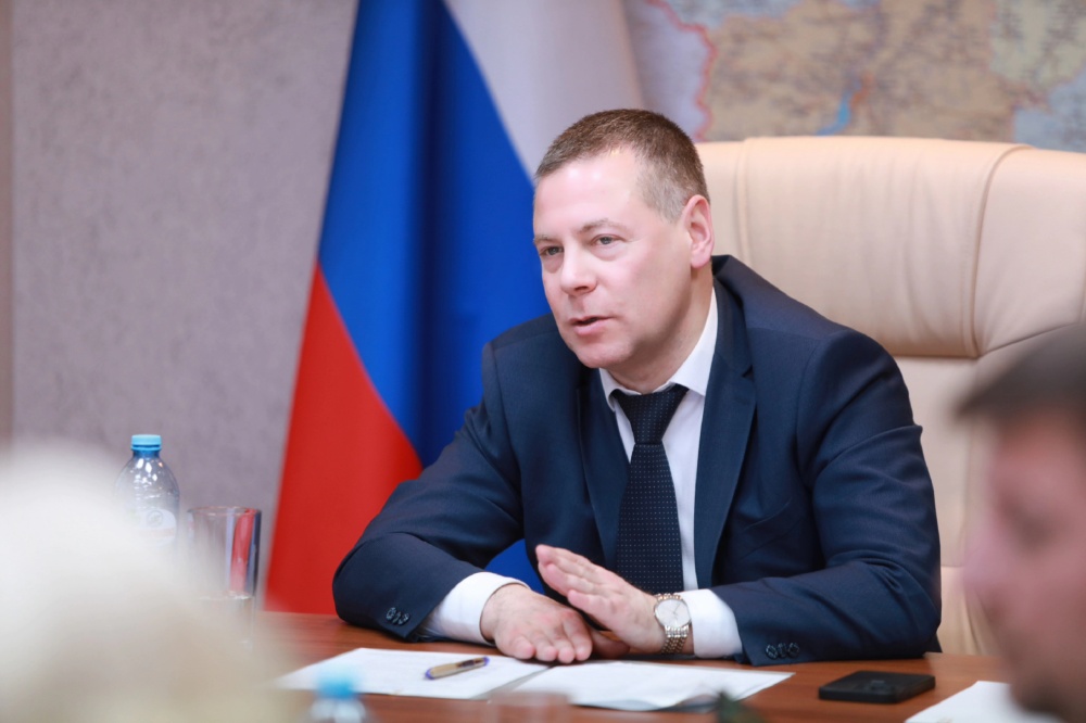 Губернатор: по 600 миллионов рублей выделено на ремонт дворов и проездов к соцобъектам