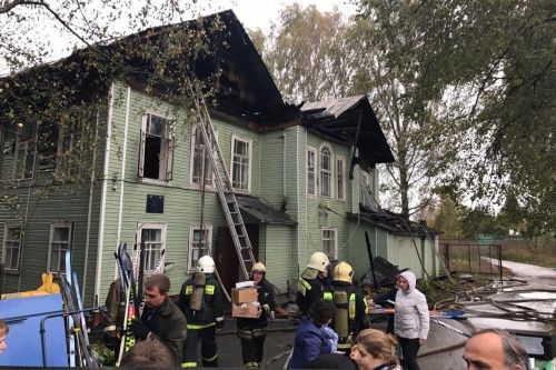 Пожар в школе Ростовского района ликвидировали