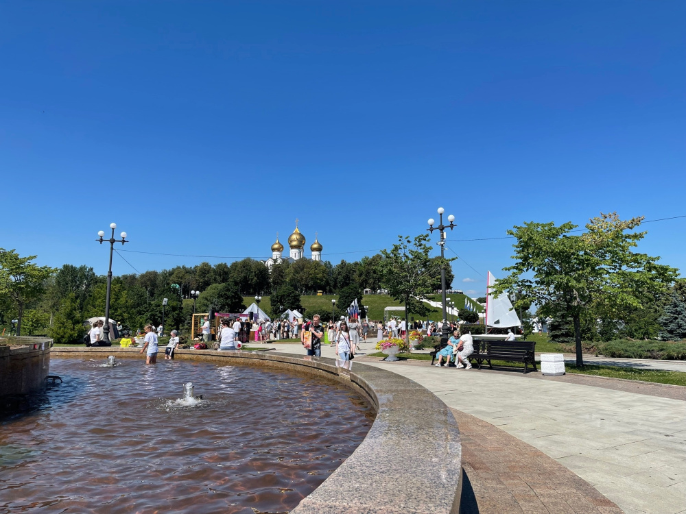 В Ярославле из-за велогонки и ночного забега ограничат движение в центре