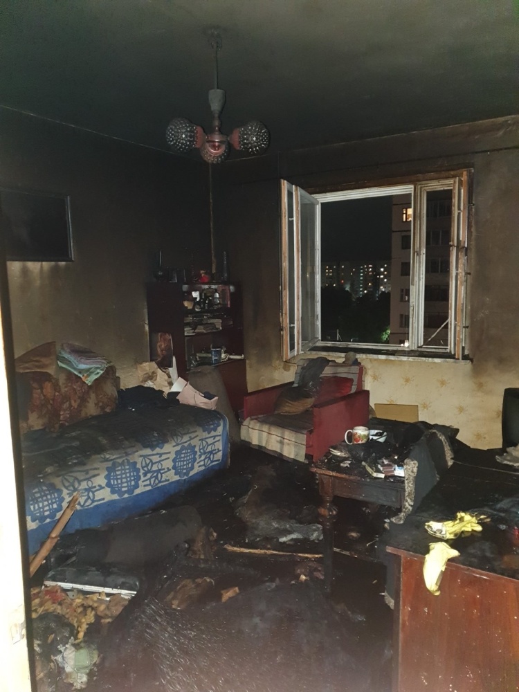 В Ярославле при пожаре в многоквартирном доме погиб пенсионер