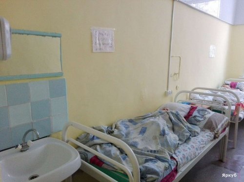 Из-за реорганизации больниц ярославне отказали в приеме к врачу