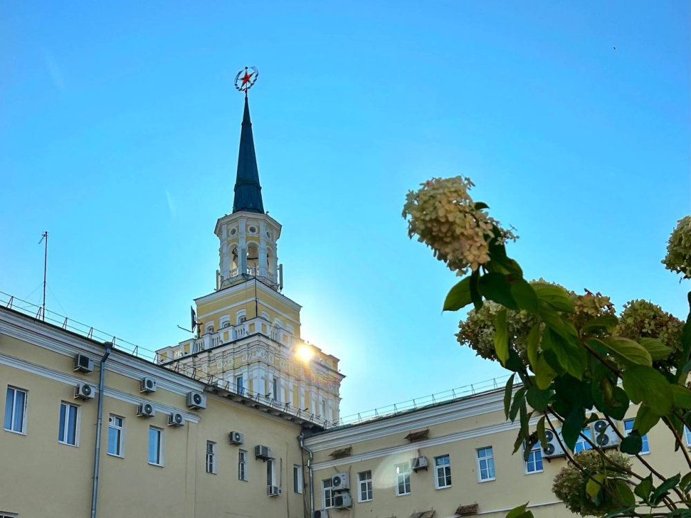От фабрики до символа города: история башни Вознесенских казарм в Ярославле
