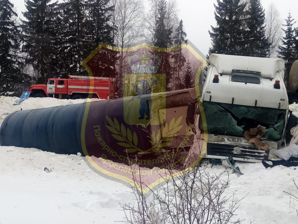 В Ярославской области в ДТП погиб водитель бензовоза