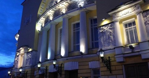 Минкульт планирует передать имущество Волковского театра Александринке