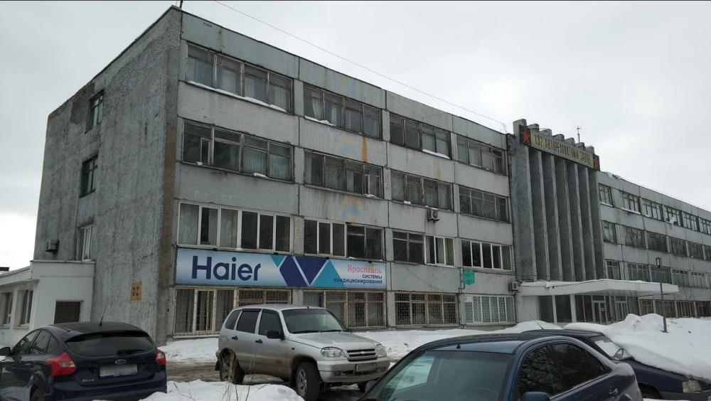 В Ярославле горело здание старого авторемонтного завода